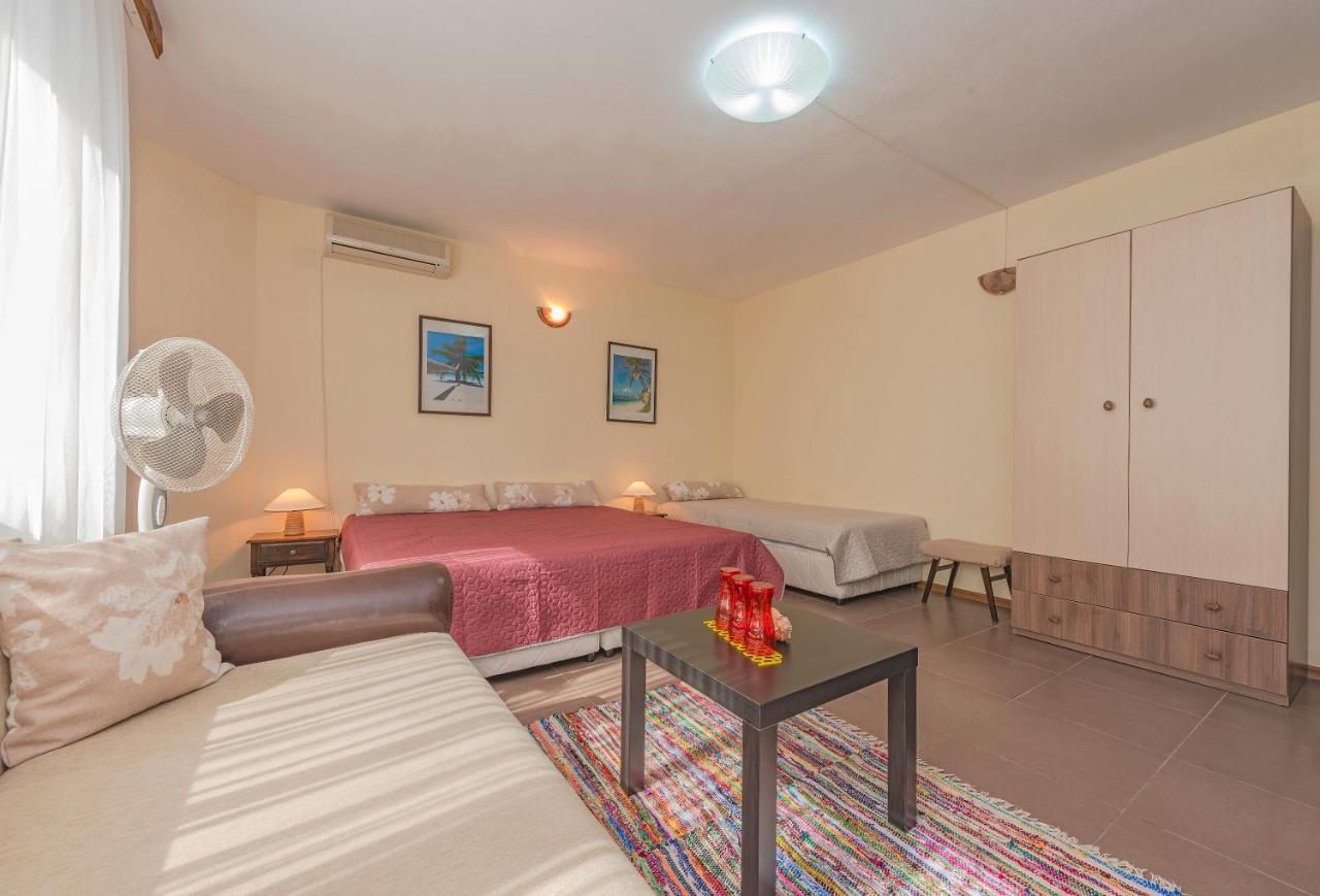 Holiday House Gendar, Chernomorets Esterno foto